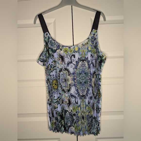 NWT Lane Bryant Size 16 Pleated Accordion Blue Geo Floral Grosgrain-Strap Cami - Picture 1 of 9